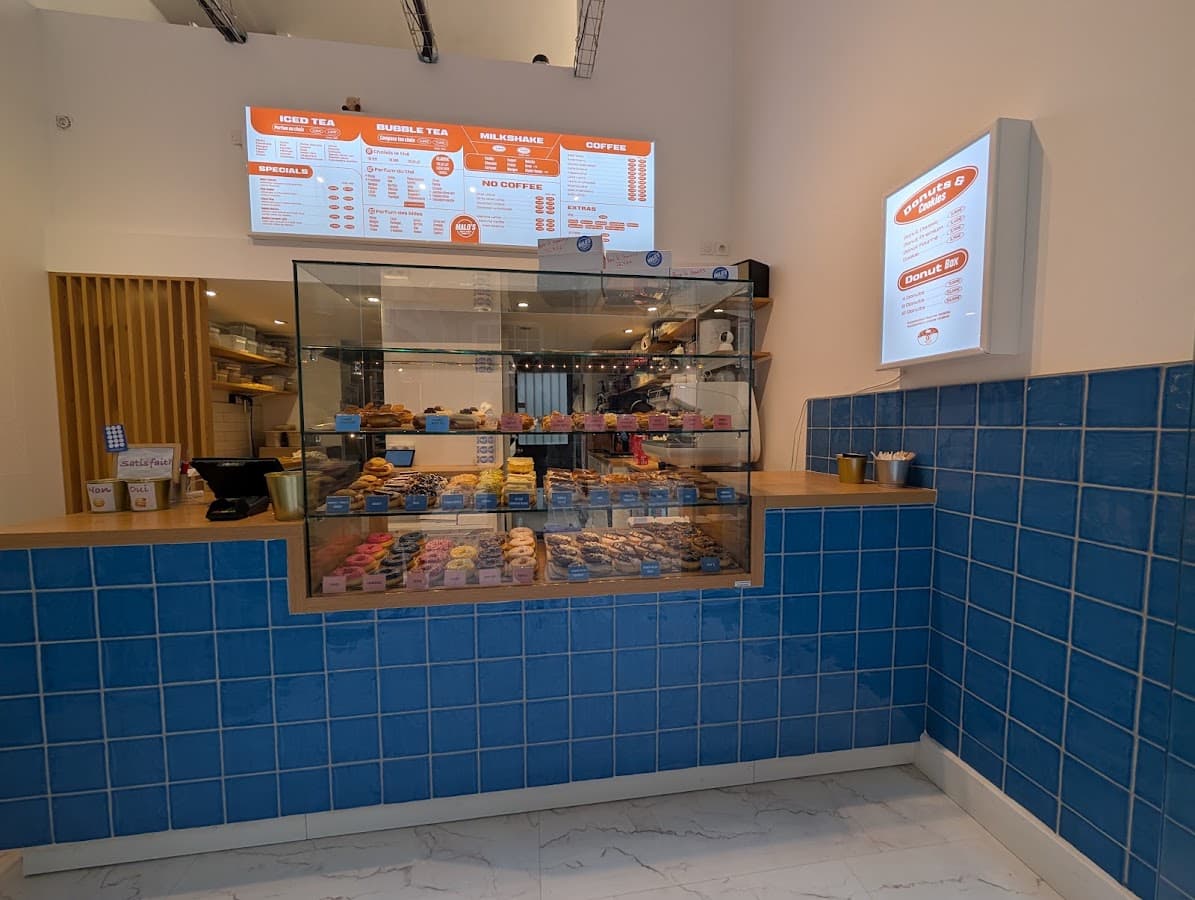 Bubble tea, Malo's Donuts, Cookies & Bubble Tea